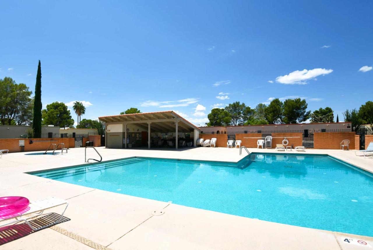 Green Valley Townhome With Resort Amenities! Exterior photo
